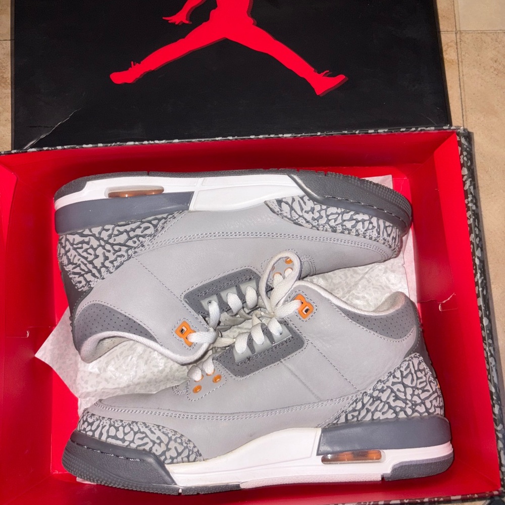 Jordan 3s Brand New Women's Size 7.5 / Men's Size 6
